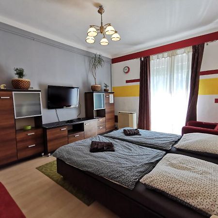 Smart Business Apartman Miskolc Eksteriør billede