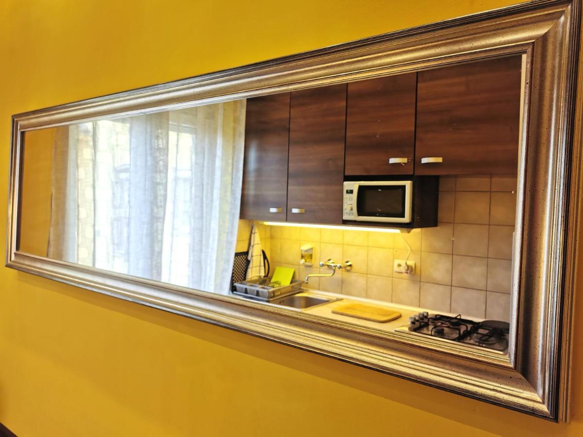 Smart Business Apartman Miskolc Eksteriør billede